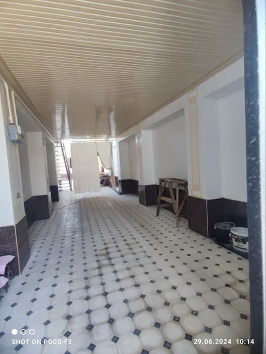 Ховли сотилади. Нархи тушди