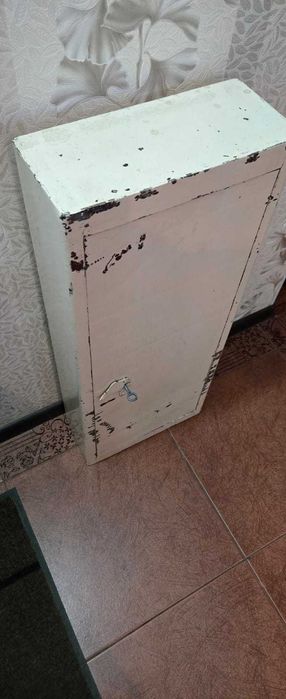 Продам сейф для хранения оружия б/у.