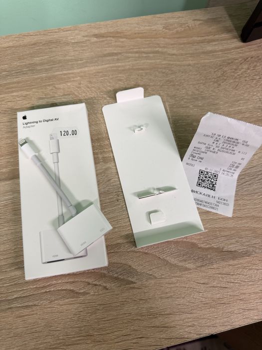 Apple Lightning to Digital AV adapter