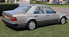 Бленда накладка на багажник.Для мерседеса w124 e class E