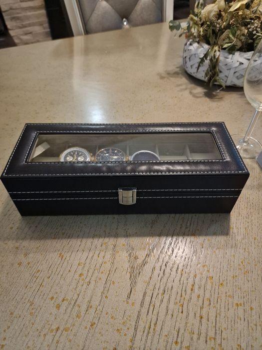 Cutie ceasuri caseta