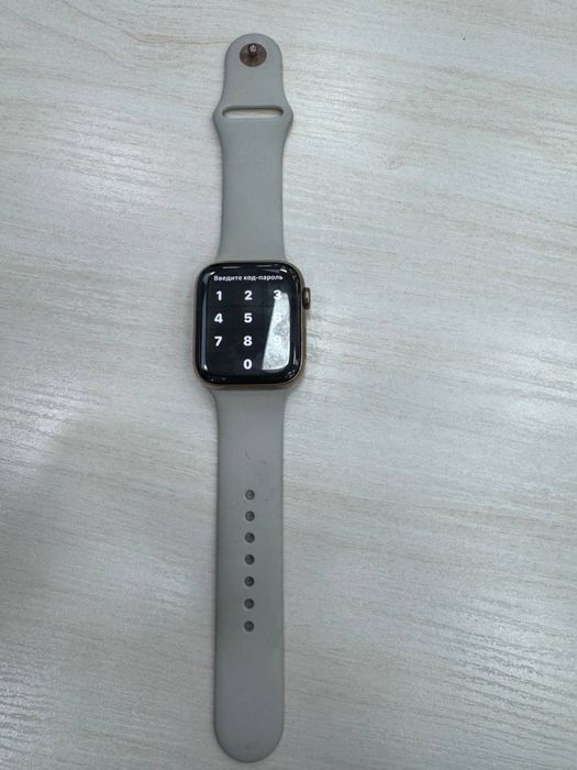 iwatch 4 (44m) gold