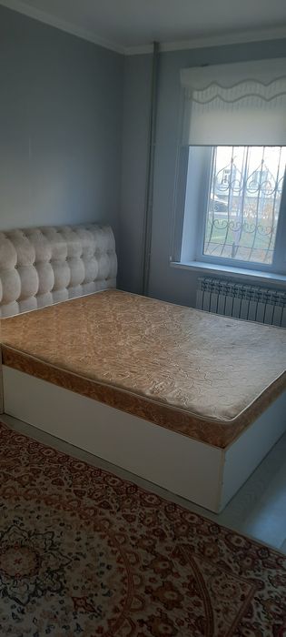 Крават для спальни бу