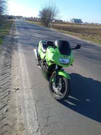 Motocicleta Kawasaki 500cm