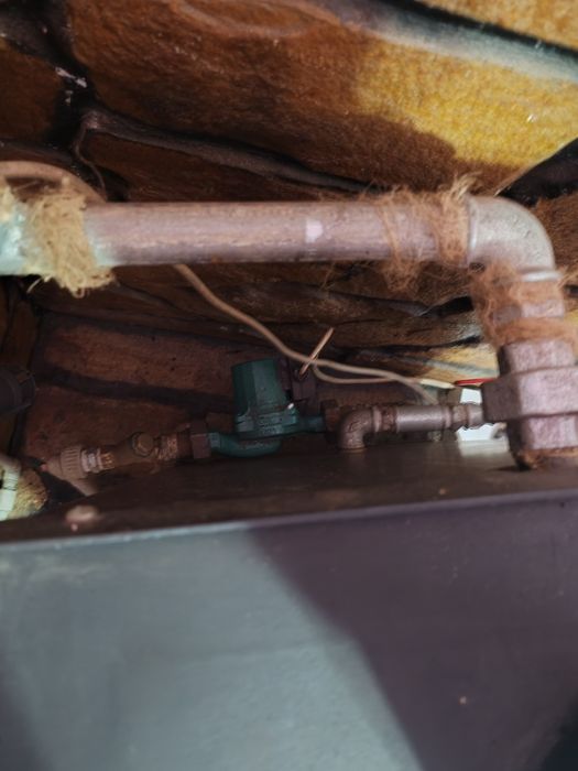 Продавам камина PRITY в добро състояние 13KW цената с помпата е 250 лв