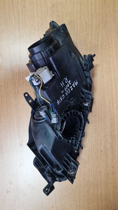 Mazda CX-7 CX7 ксенон преден десен фар Мазда цх-7 xenon far desen