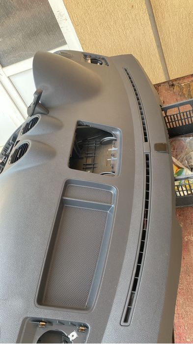 Plansa bord vw caddy 2008