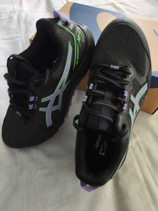 Adidasi pentru alergare Asics