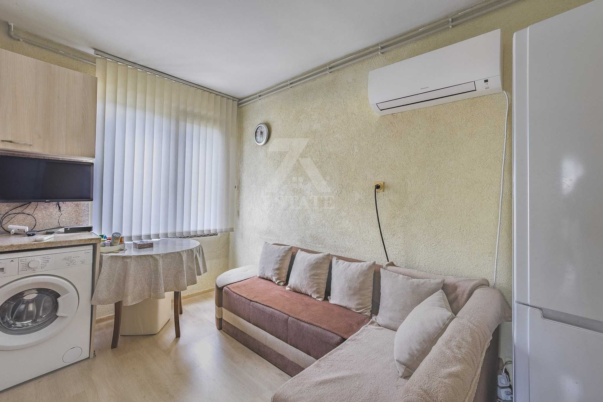 Продава къща в с. Церово, обл. София