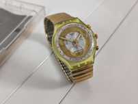 Swatch Golden Globe SCG101