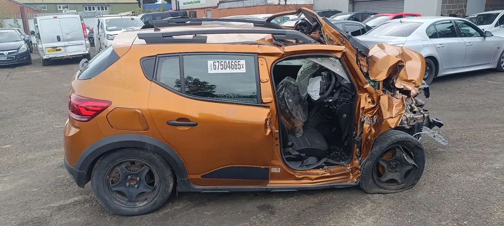 Dezmembrari / Dezmembrez Dacia Sandero 1.0 H4D cutie viteze manuală JT4(004) cod culoare TEEPY