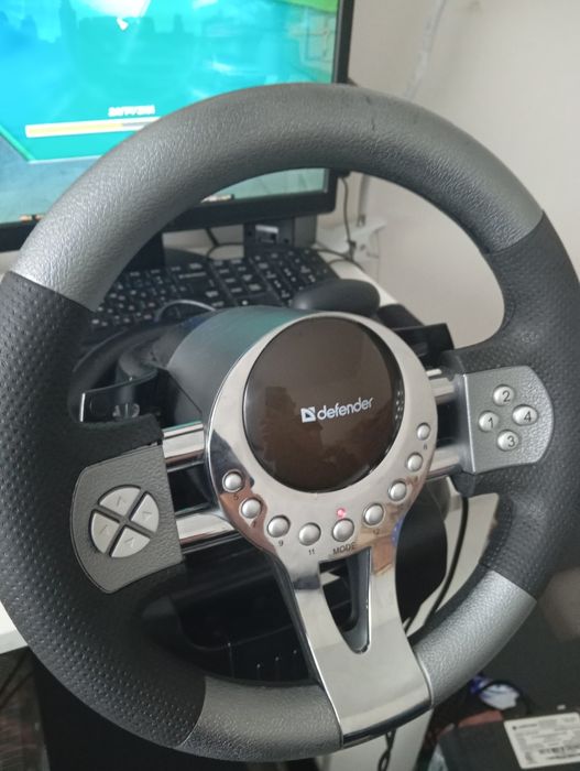 Игровой руль defender