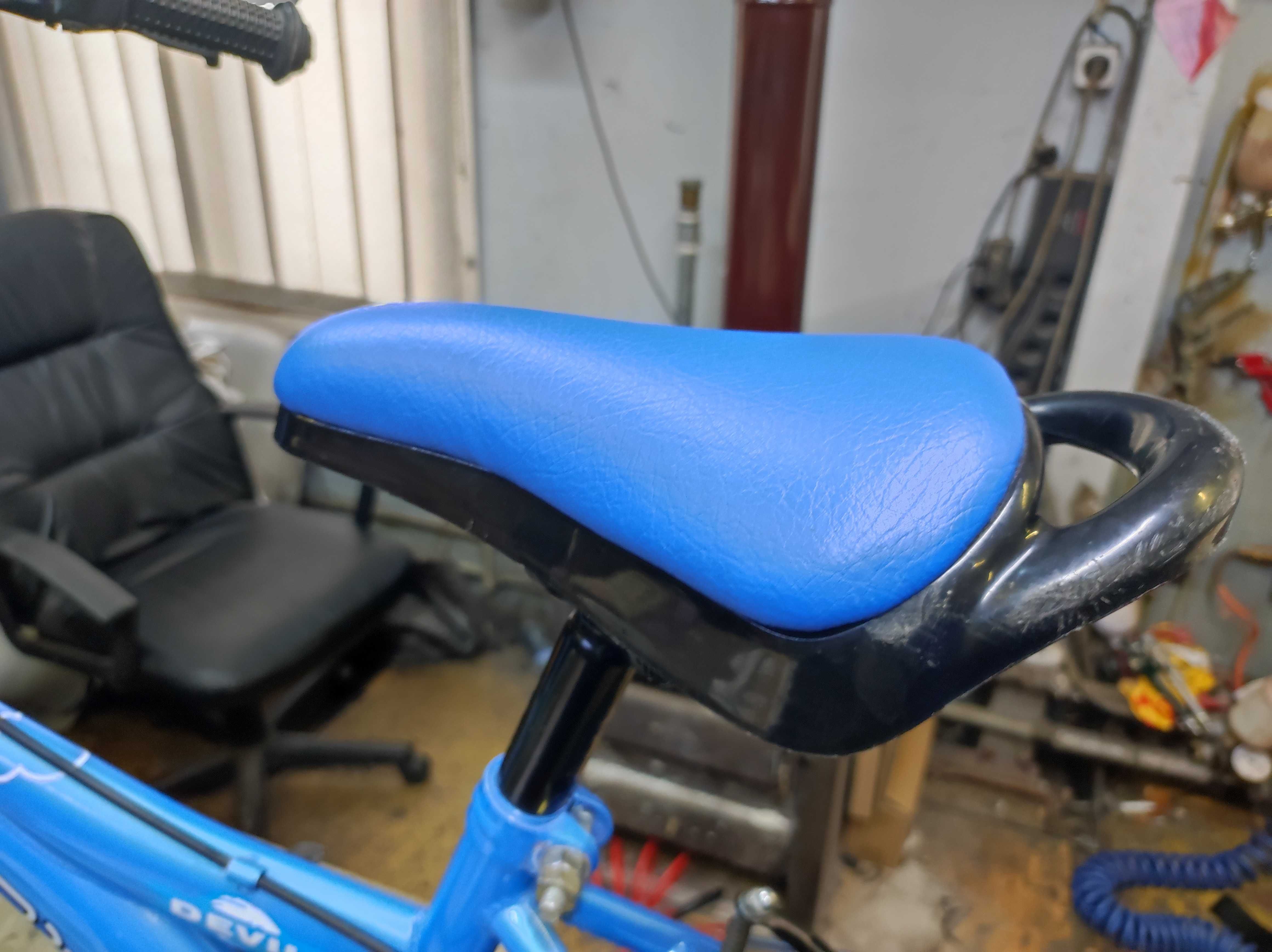 Детски велосипед Byox със спомагателни колела 16" Devil BLUE