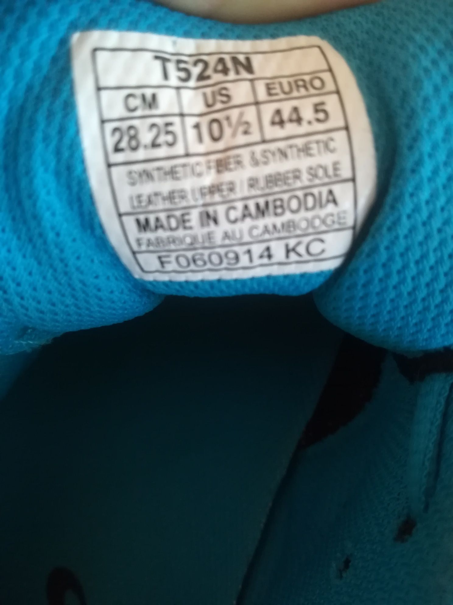 Adidași Asics nr 44,5 bărbați