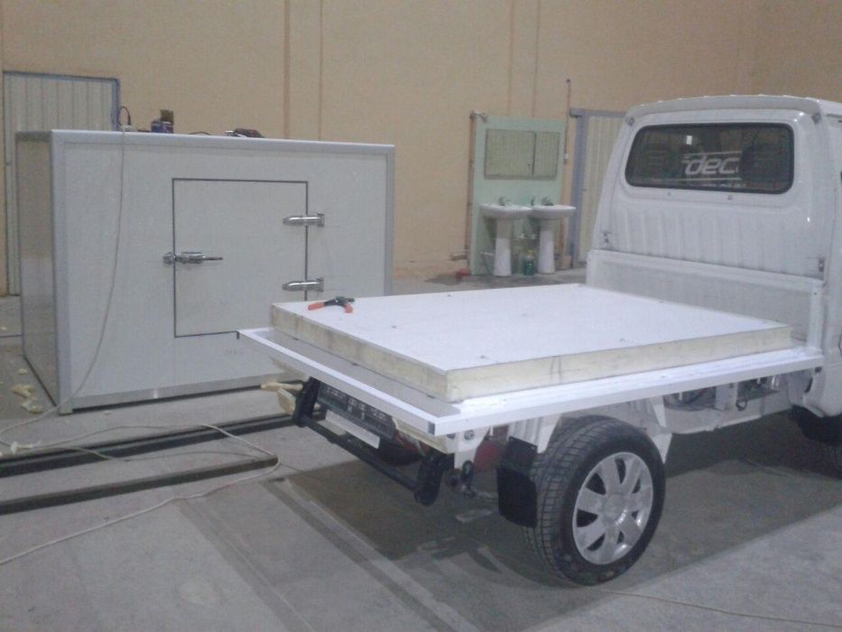 Изготовление термоизоляционных холодильных будок на грузовые машины.