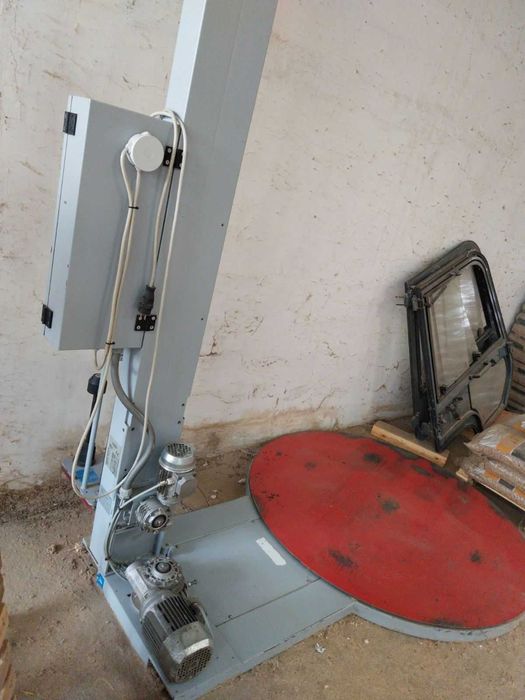 Пакетираща машина за пелети + машина за вертикално фолиране