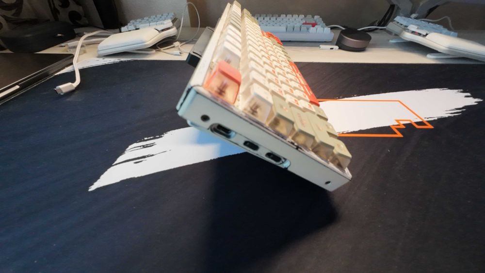 Tastatura mecanica Keychrom K8 Pro TKL - customizata