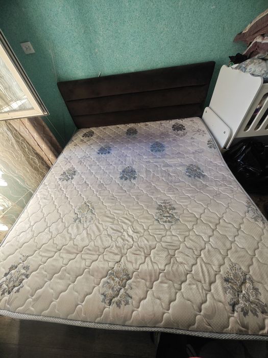 Продам 2-х спальную кровать