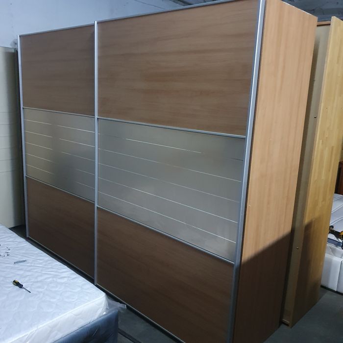 Dressing cu uși glisante
