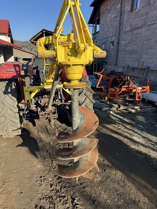 Sfredel burghiu foreza gropi pamant