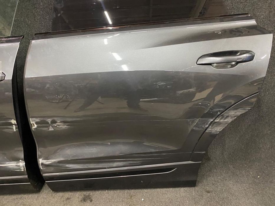 Usa Usi stanga Audi q8 4m8 fata spate geam maner