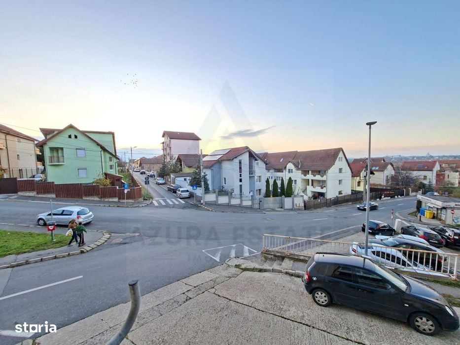 Apartament 4 camere 2 bai garaj subteran si 2 balcoane in zona Strand