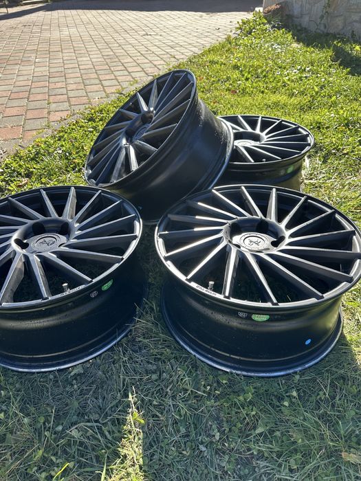 Set 4 jante R18 5x112, 8j ET30 model vossen cvt