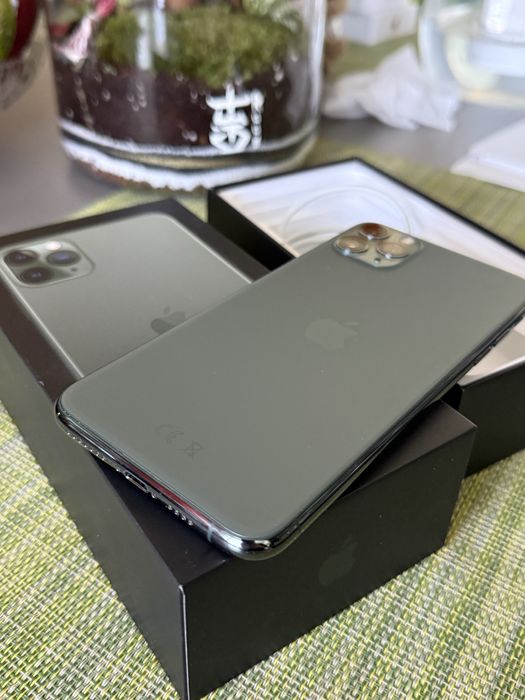 Apple iPhone 11 Pro 256GB Matte Midnight Green