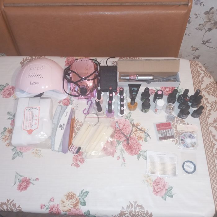 Срочно продам набор для маникюра