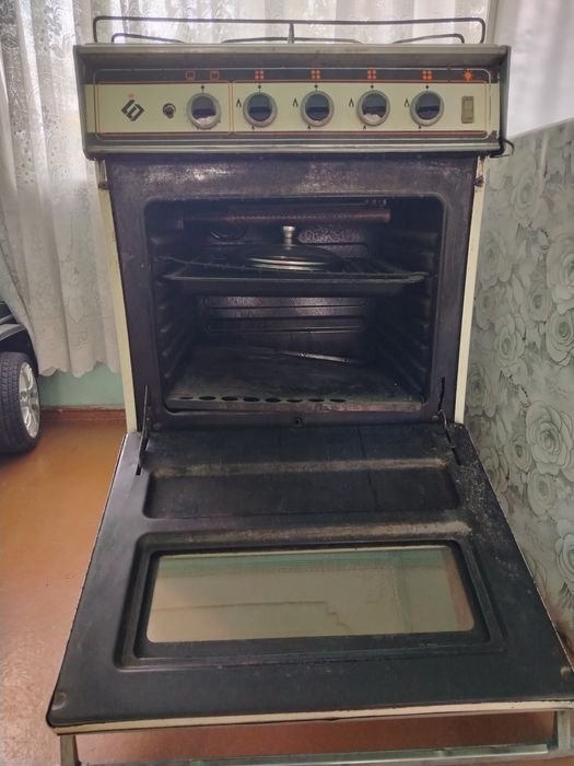 Продаётся газовая плита