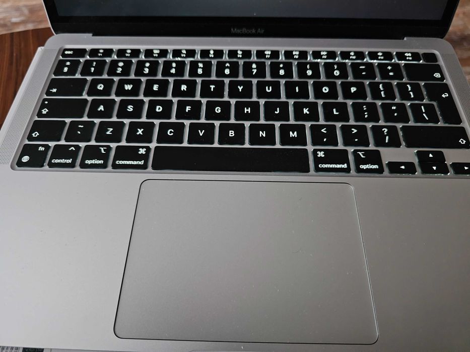 Apple Macbook Air M1 2020