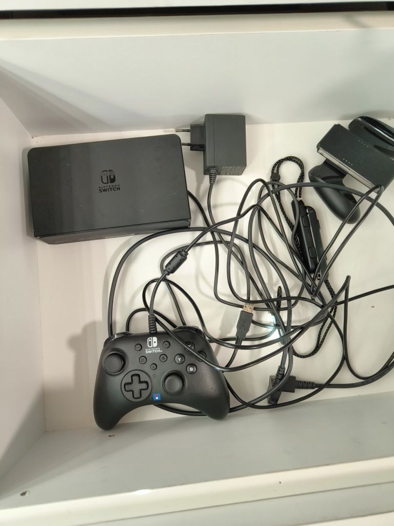 Nintendo switch oled на една година