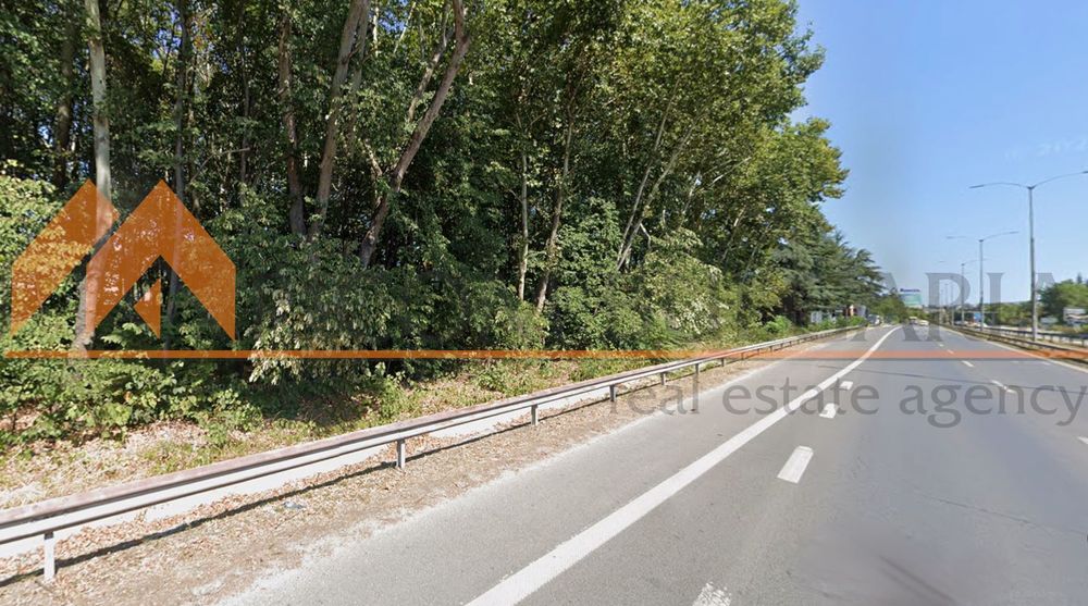 Парцел в Варна-Владиславово площ 3000