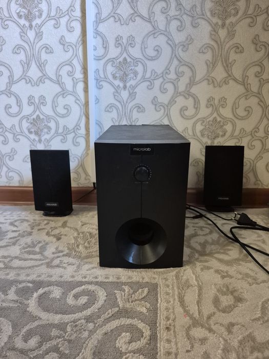 Продаётся сабвуфер микролаб