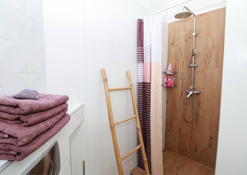 Apartament Ultracentral cladire istorica , str. Republicii 85 m2,m2