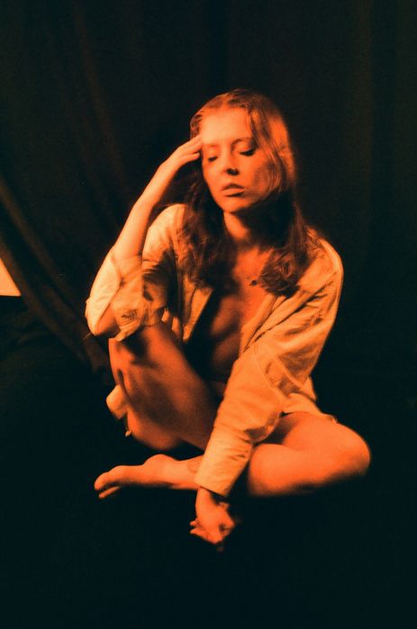 Fă-ți o amintire unica.O.sedinta foto cu aparat pe film foto in studio