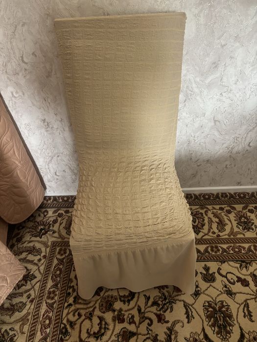 Полдам стулья в нормальном состоянии не дорого