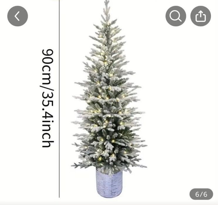 Елка искусственная, очень шикарная.