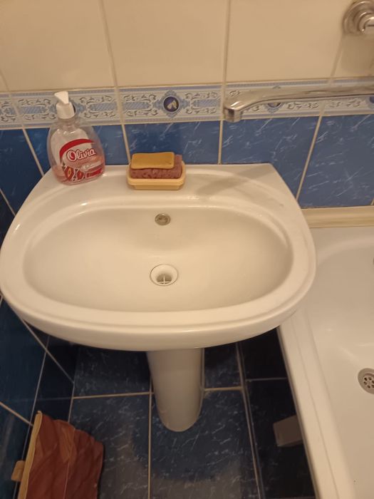 Срочно Продам раковину и унитаз