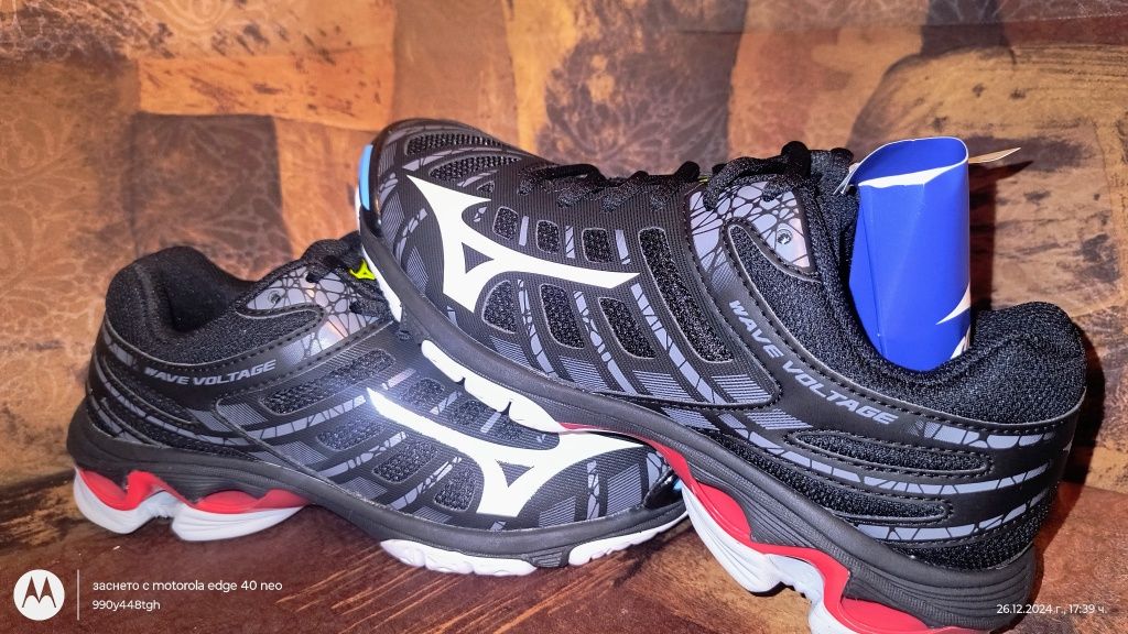 Маратонки  Mizuno