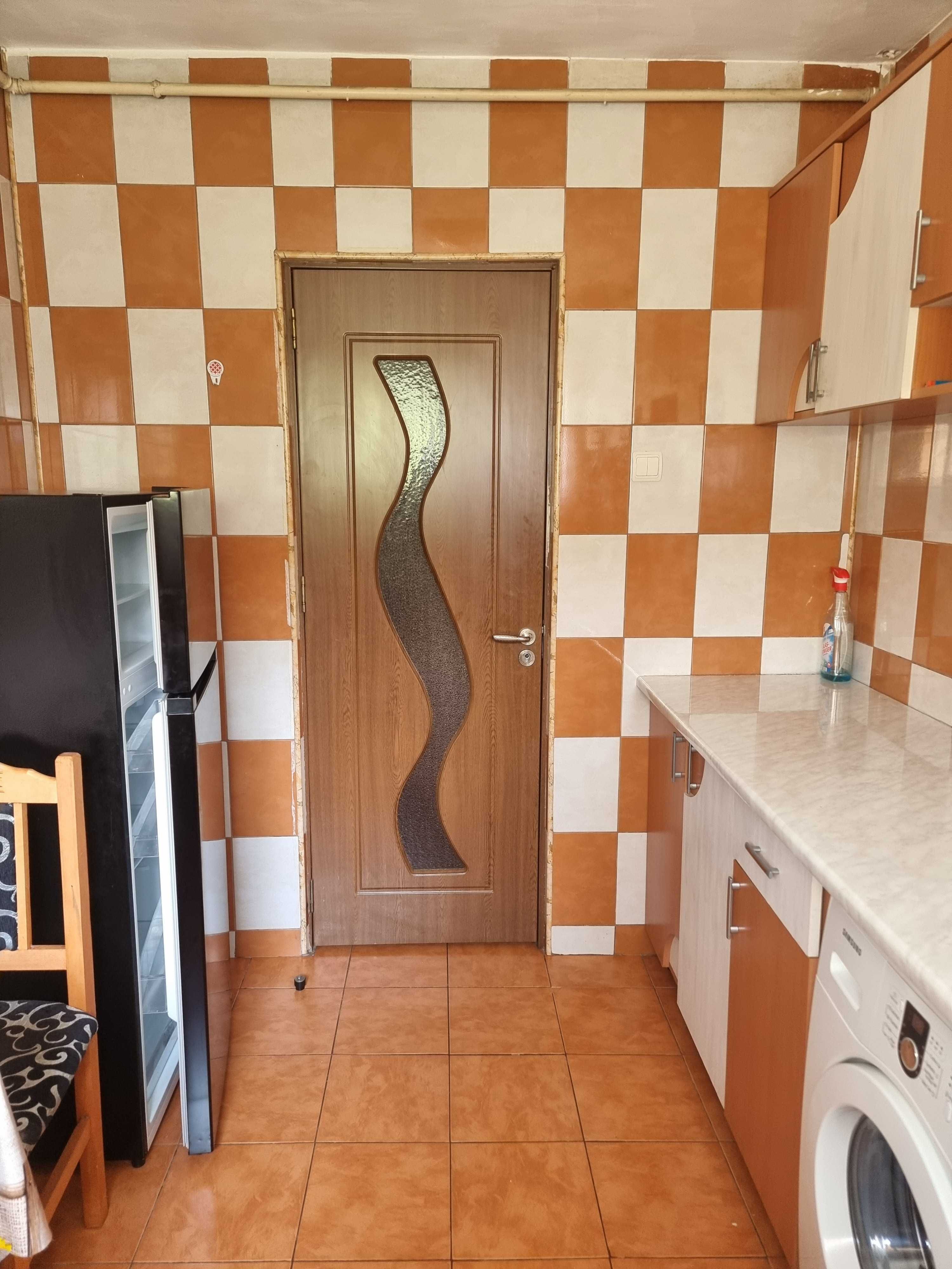 Inchiriez apartement zona centrala