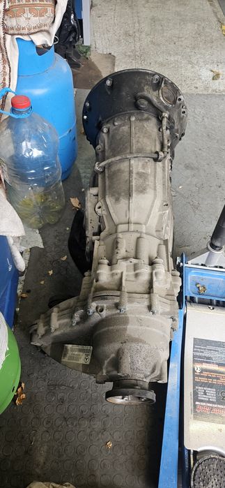 Скоростна кутия и раздатка за МЛ 350 W164
