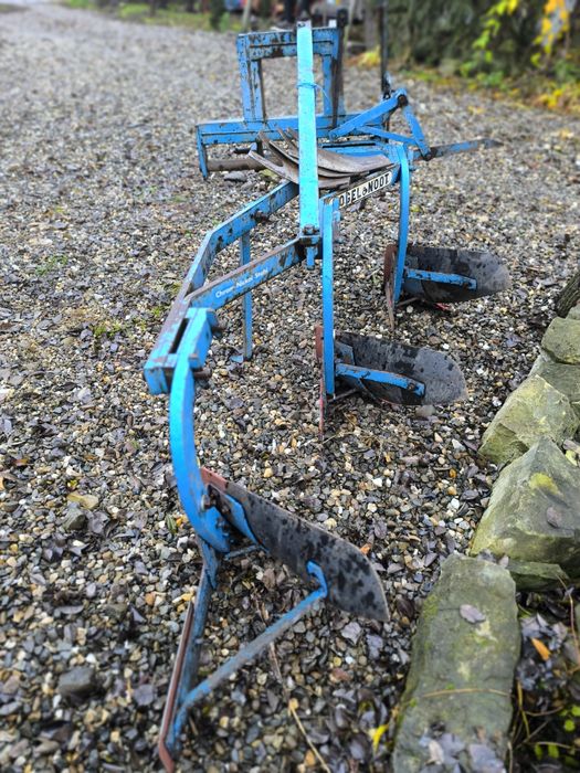 Plug cu 3 trupițe voogle noot