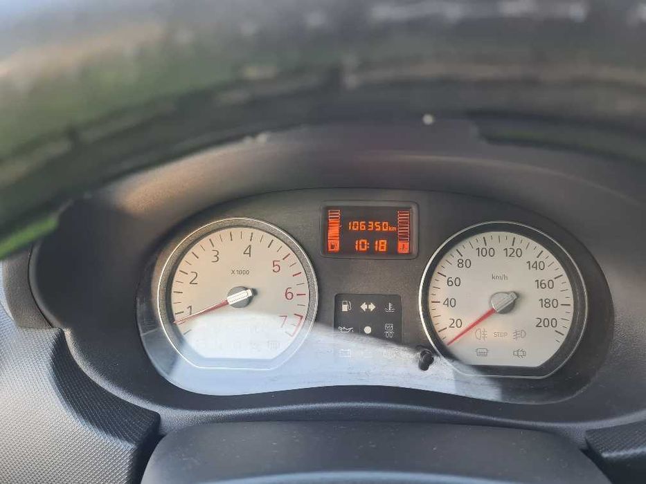 SC. vinde Dacia Logan