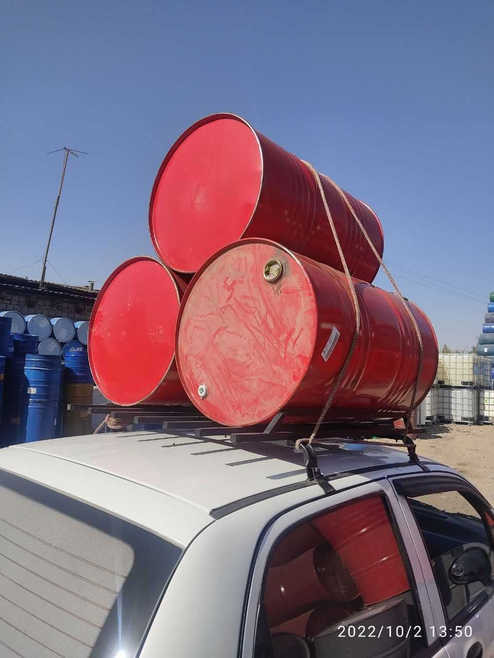 Бочки 200 литровые железные есть доставка по Ташкенту 100.000 тисч