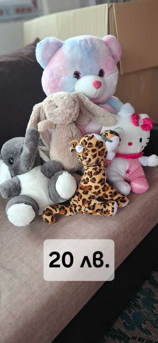 Лот от плюшени играчки