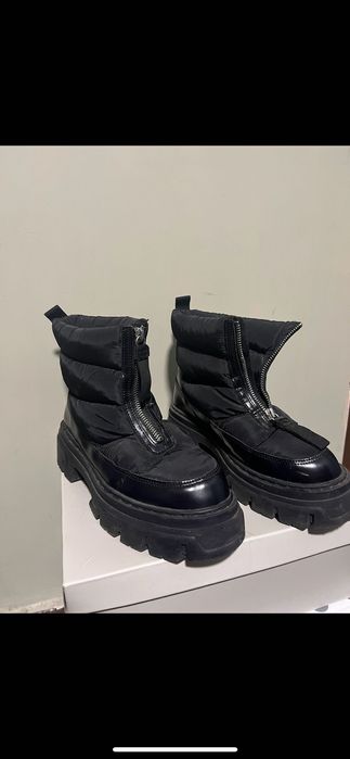 Ghete tip moon boot