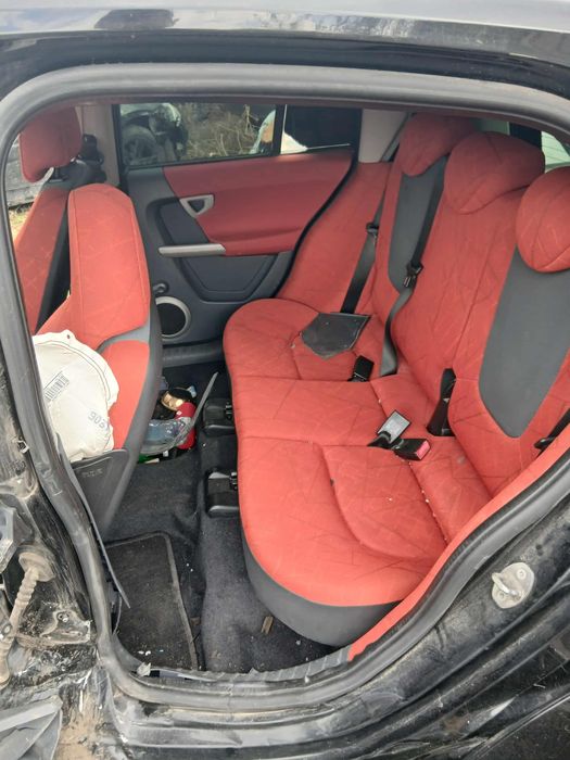 Vând Smart forfour pentru dezmembrări