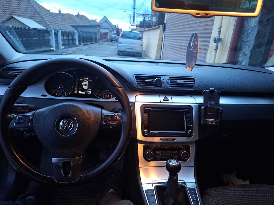 Volkswagen Passat CC 2009 / 2.0 TDI 170 HP