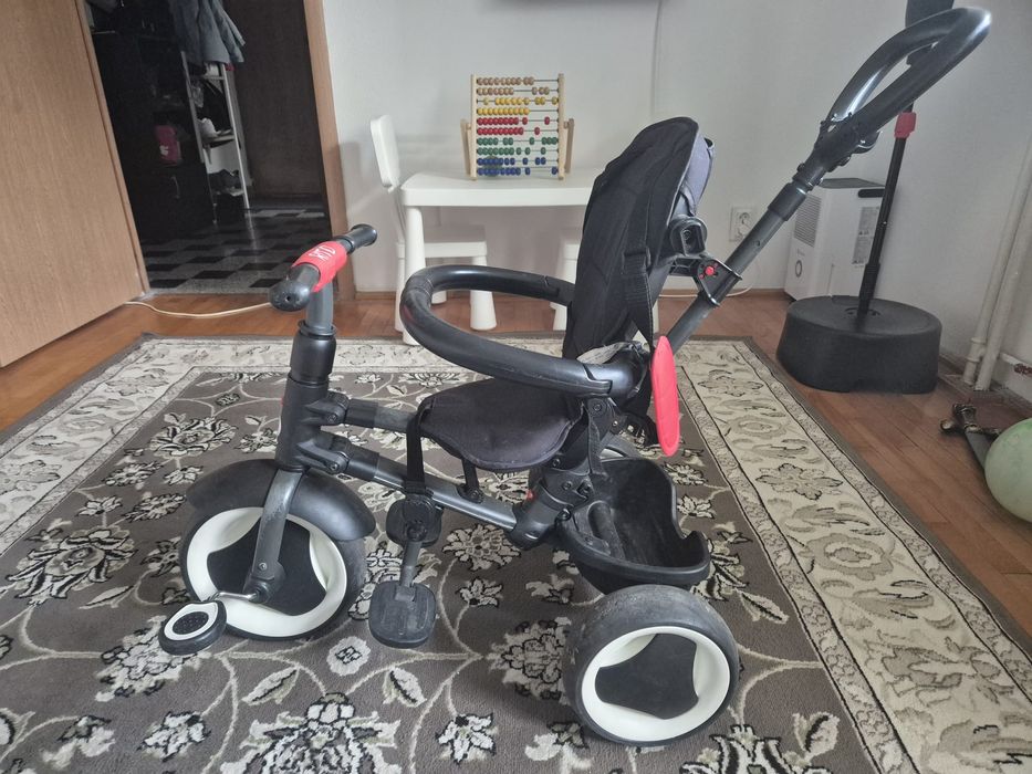 Tricicleta cu scaun si pedale